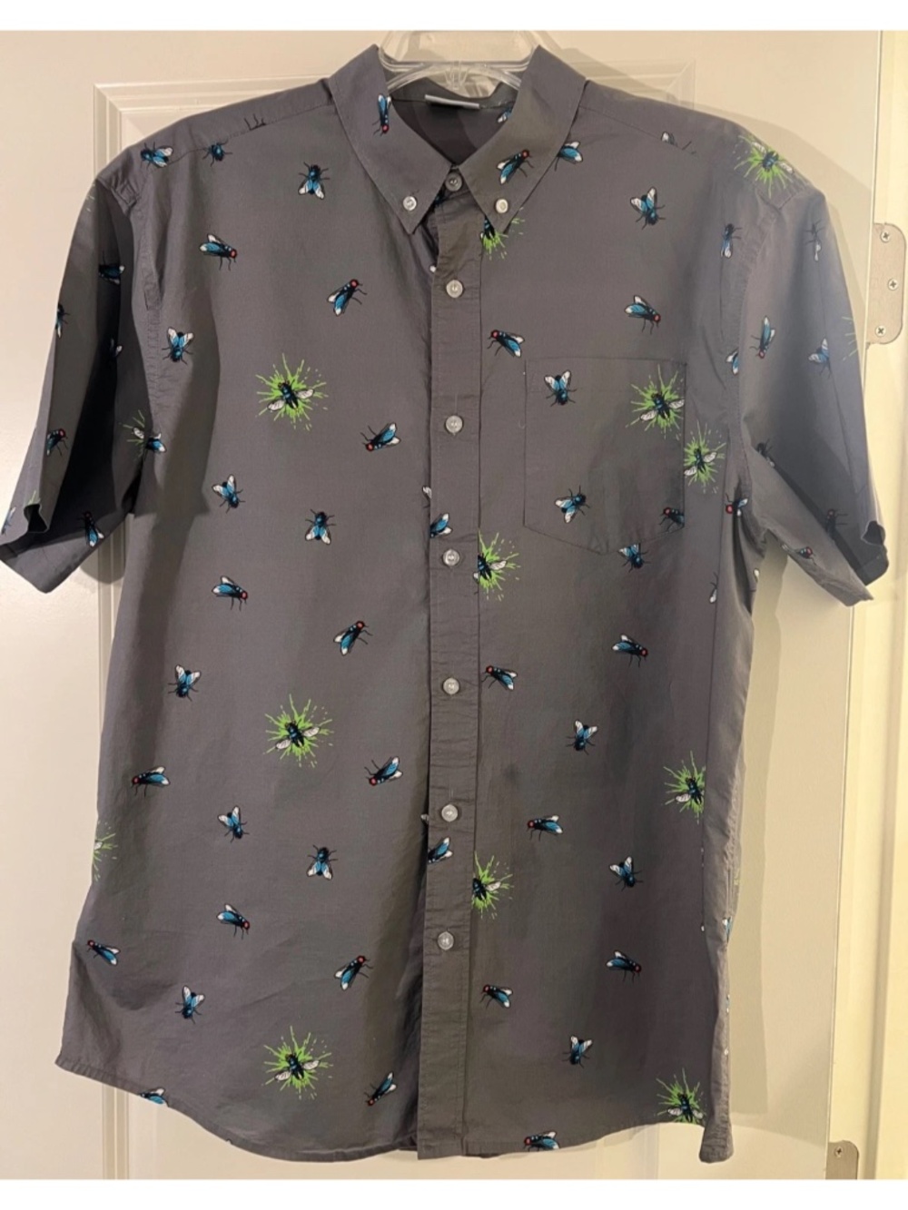 Creepy Company Men's Shirt Size Large Cotton Fly All Over Print Short Sleeve